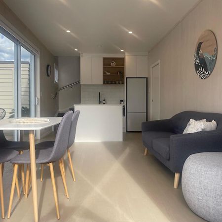 Studio42 Papakura Bagian luar foto